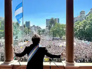 512px Milei Casa Rosada.jpg