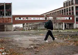 impossibile reindustrializzare usa